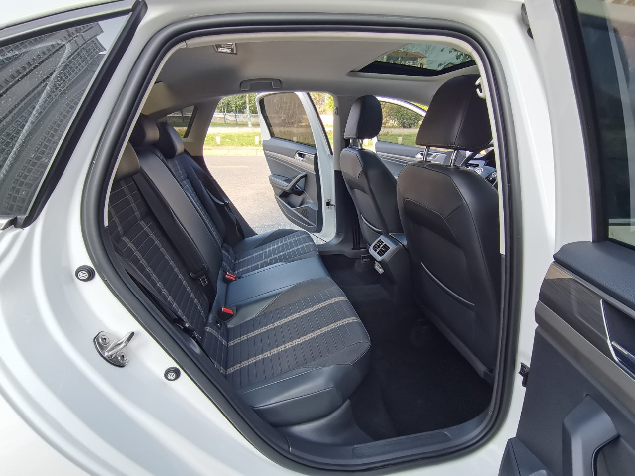 2022 Volkswagen Lavida 280TSI DSG Comfort Line Sedan