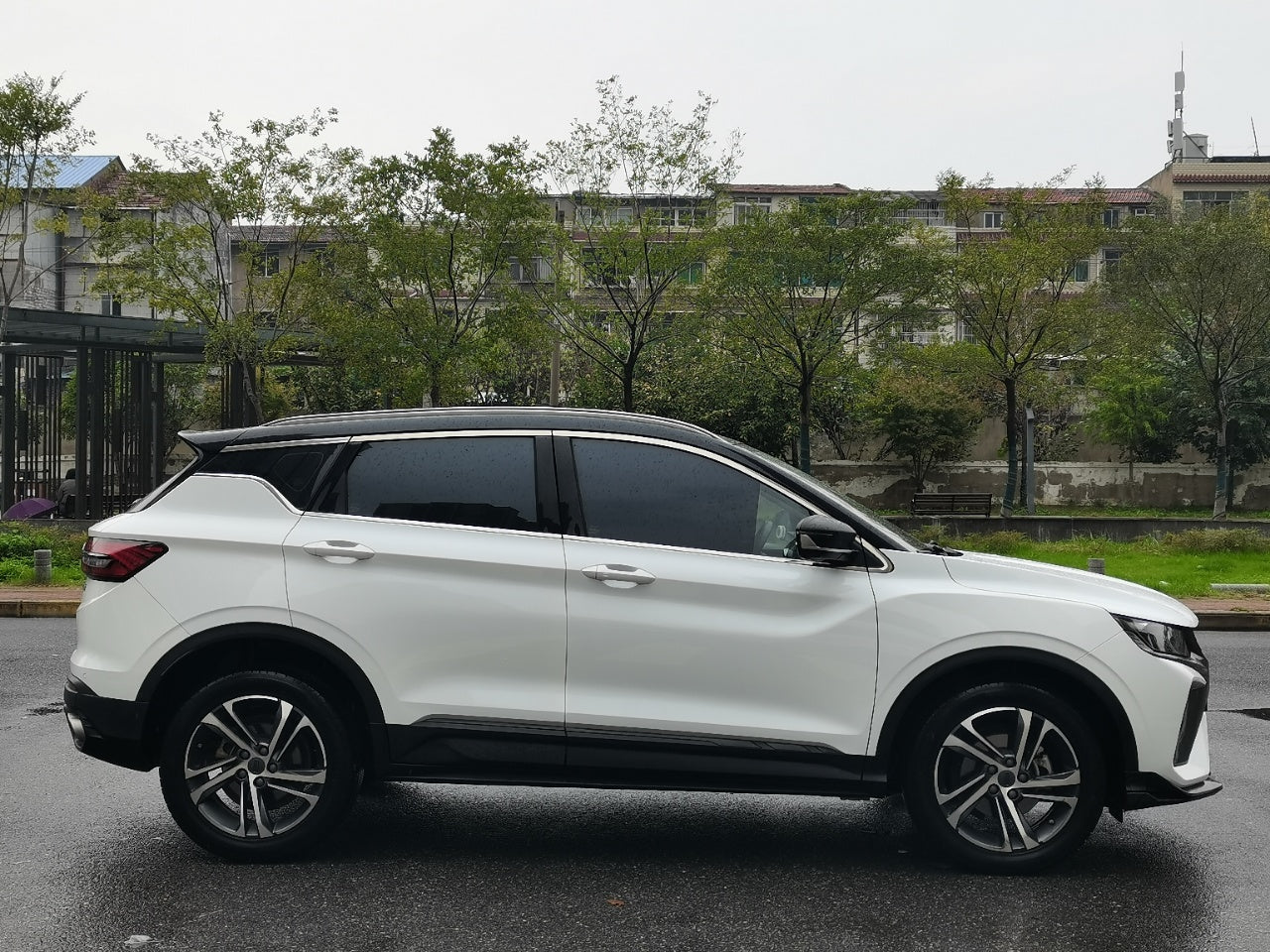 Geely Binyue 2021 1.4T DCT Diamond Edition