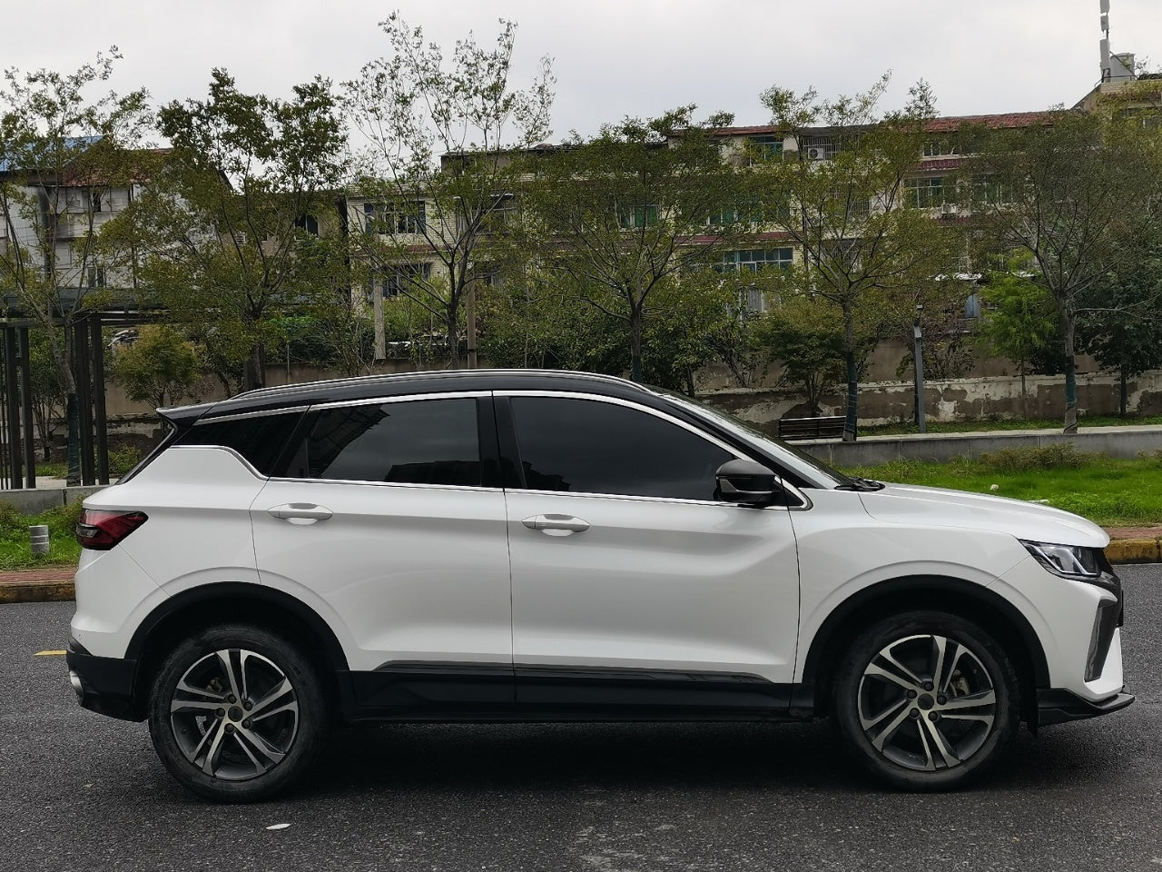 Geely Binyue 2021 1.4T DCT Diamond Edition