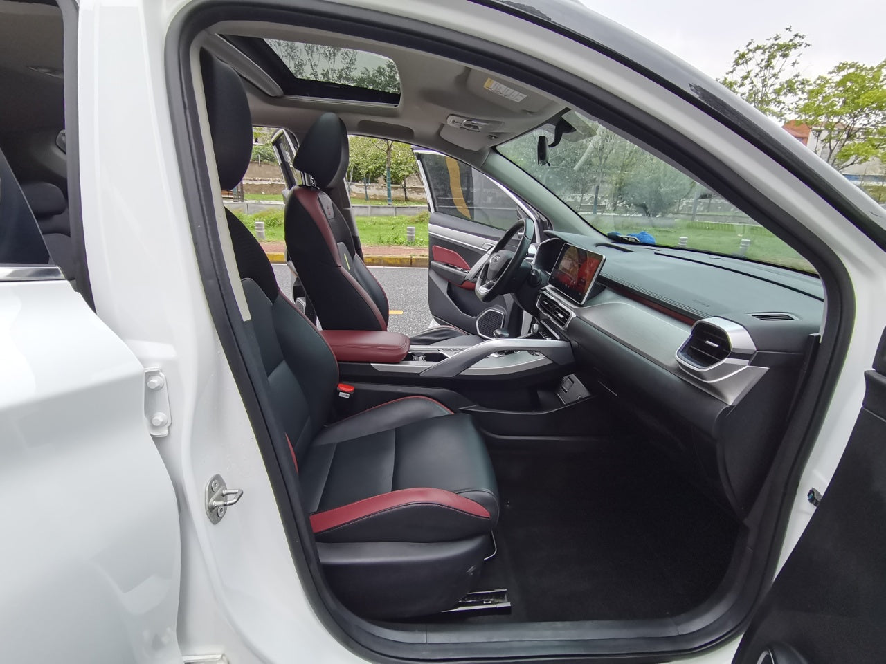 Geely Binyue 2021 1.4T DCT Diamond Edition