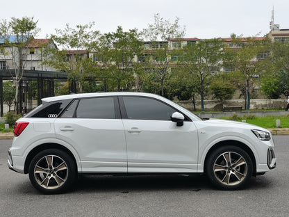 Audi Q2L2022 35 TFSI Fashion Dynamic Type