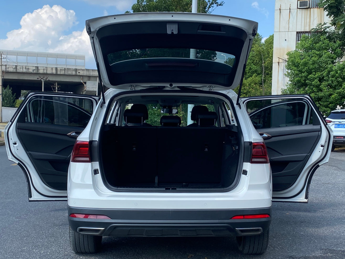 Volkswagen Touareg 2021 280TSI 2WD Luxury Edition PLUS