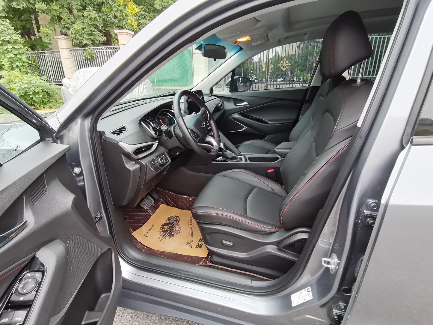 雪佛兰 沃兰多 2020款 轻混 Redline530T 自动纵享版(5+2款)