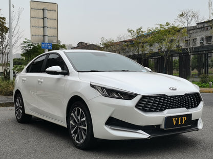 Kia K3 2021 вид сбоку