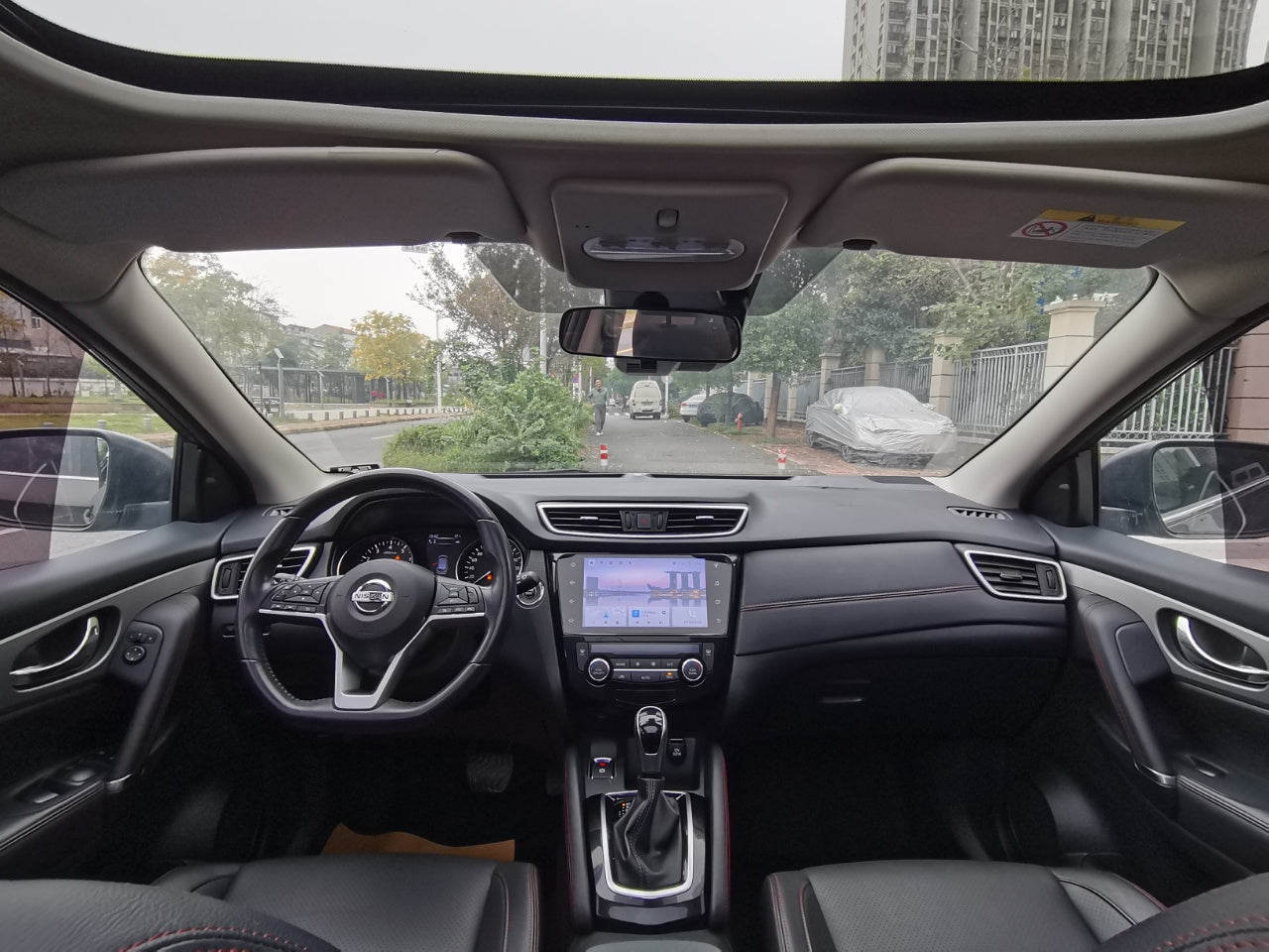 Nissan Qashqai 2022 центральная панель