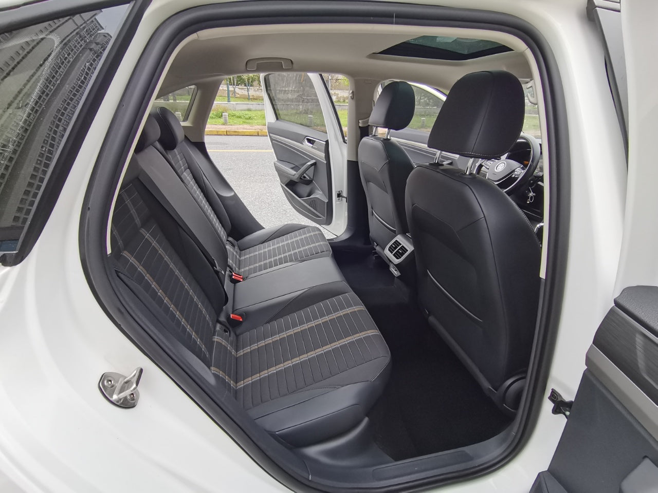 Volkswagen Lavida 2022 интерьер салона