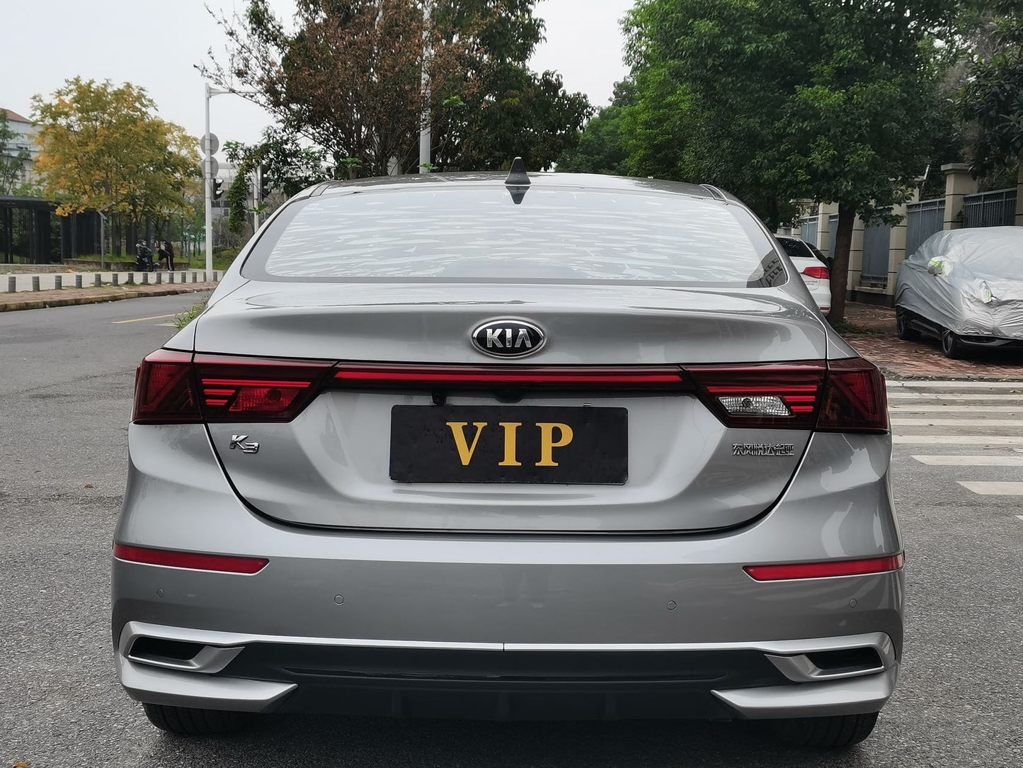 Kia K3 2021 вид сзади