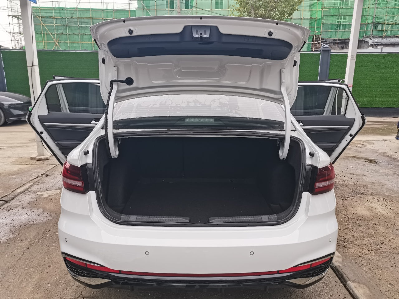 Volkswagen Lavida 2023 вид сзади