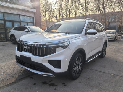 Kia Sportage 2021 вид сбоку