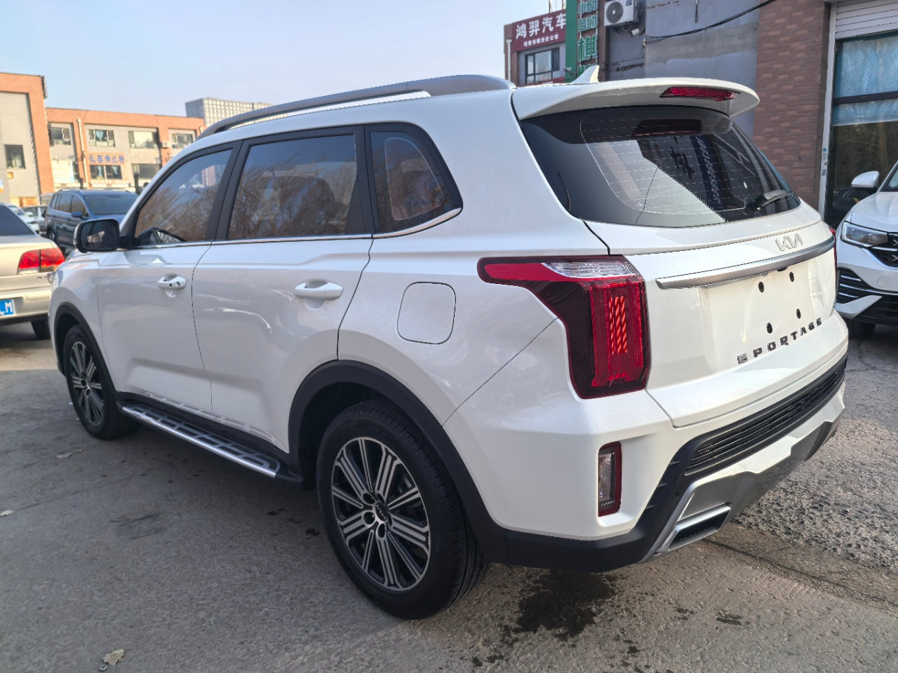 Kia Sportage 2021 вид сзади