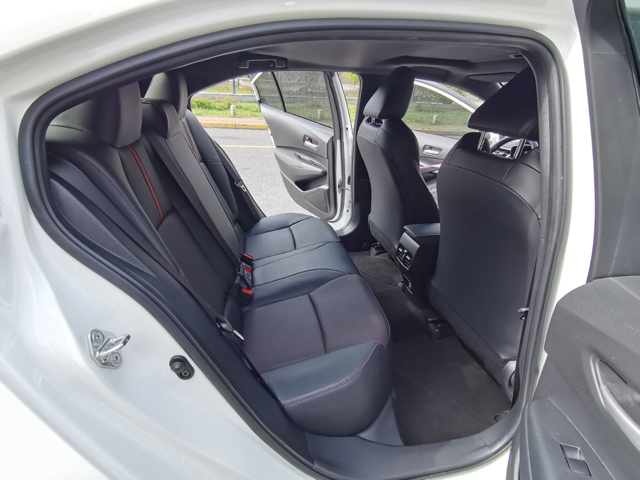 Toyota Corolla 2021 интерьер салона