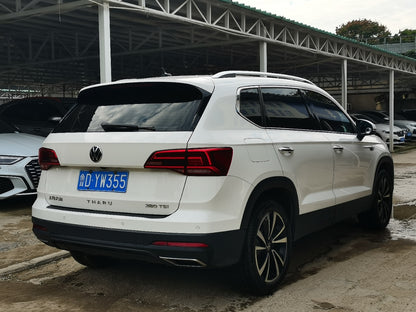 Volkswagen Tharu 2022 вид сзади