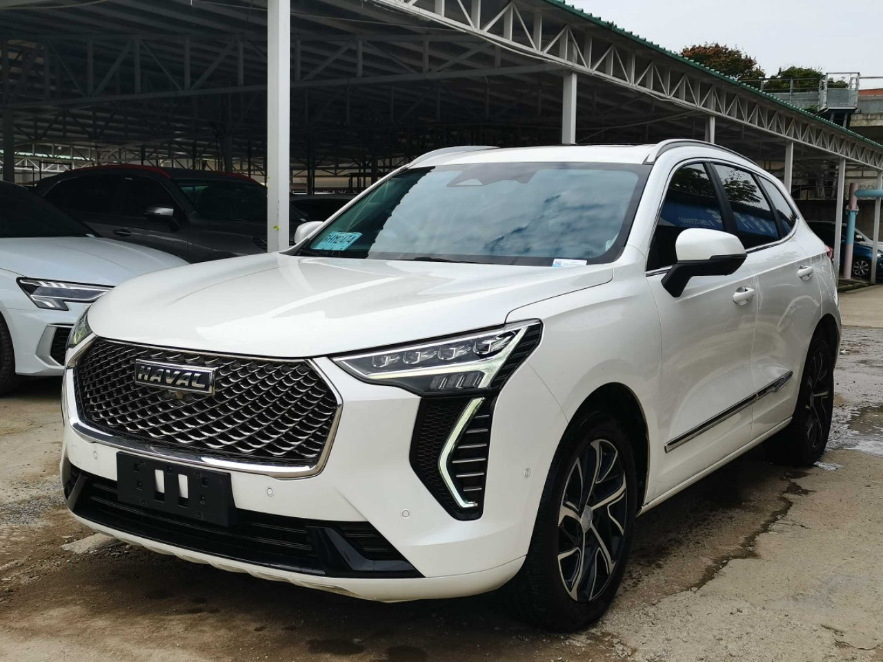 Haval Chulian 2021 вид сбоку