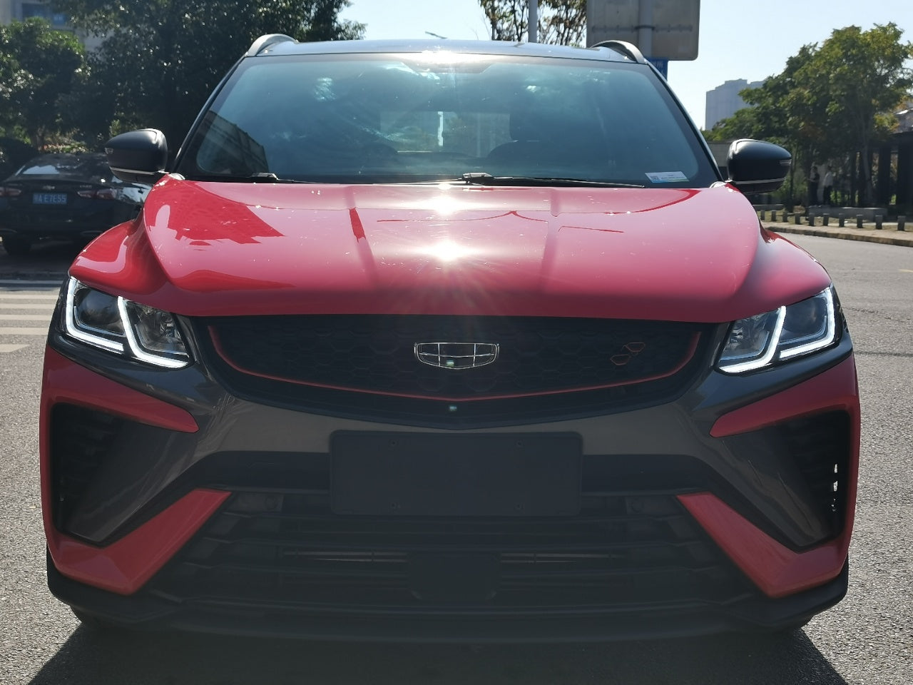 Geely Binyue 2021 вид спереди