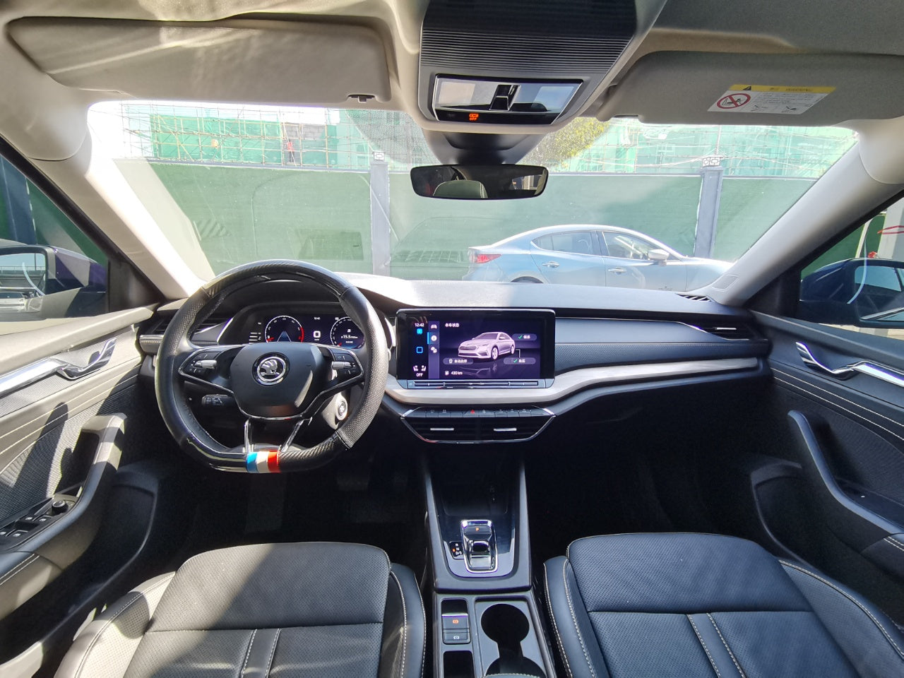 Skoda Octavia 2021 центральная панель