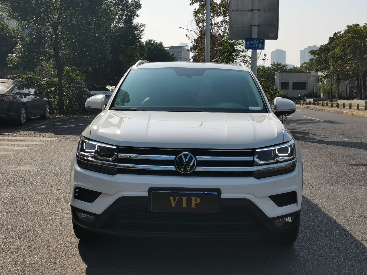 Volkswagen Tharu 2022 вид спереди