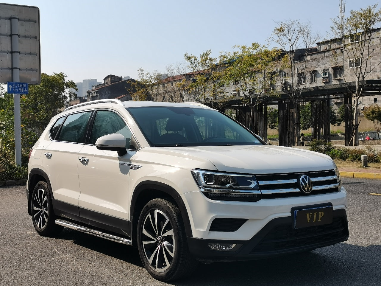 Volkswagen Tharu 2022 вид сбоку