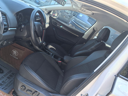 Интерьер Skoda Karoq 2021