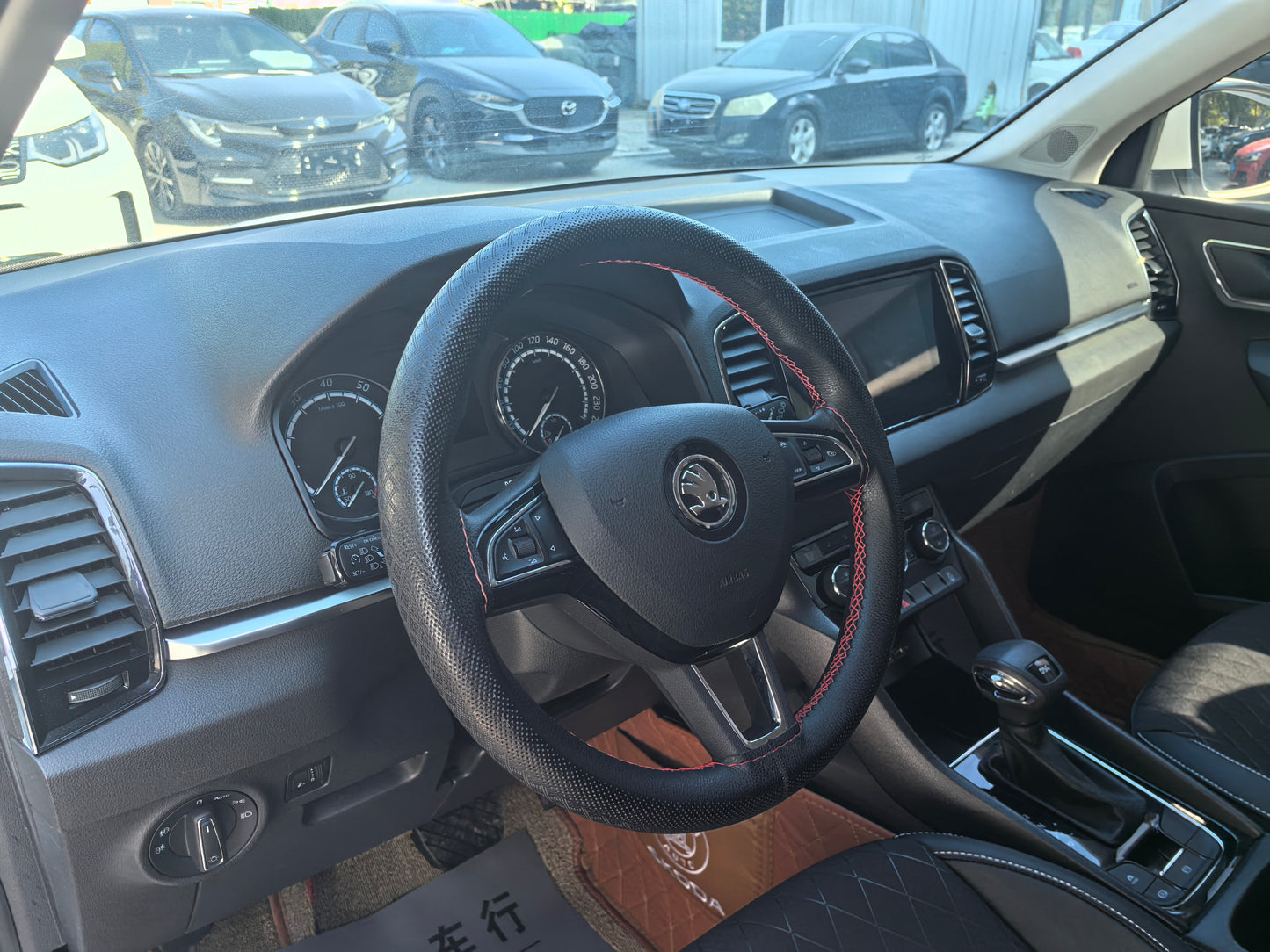 Панель управления Skoda Karoq 2021