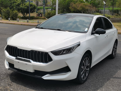 Боковой вид Kia K3 2021