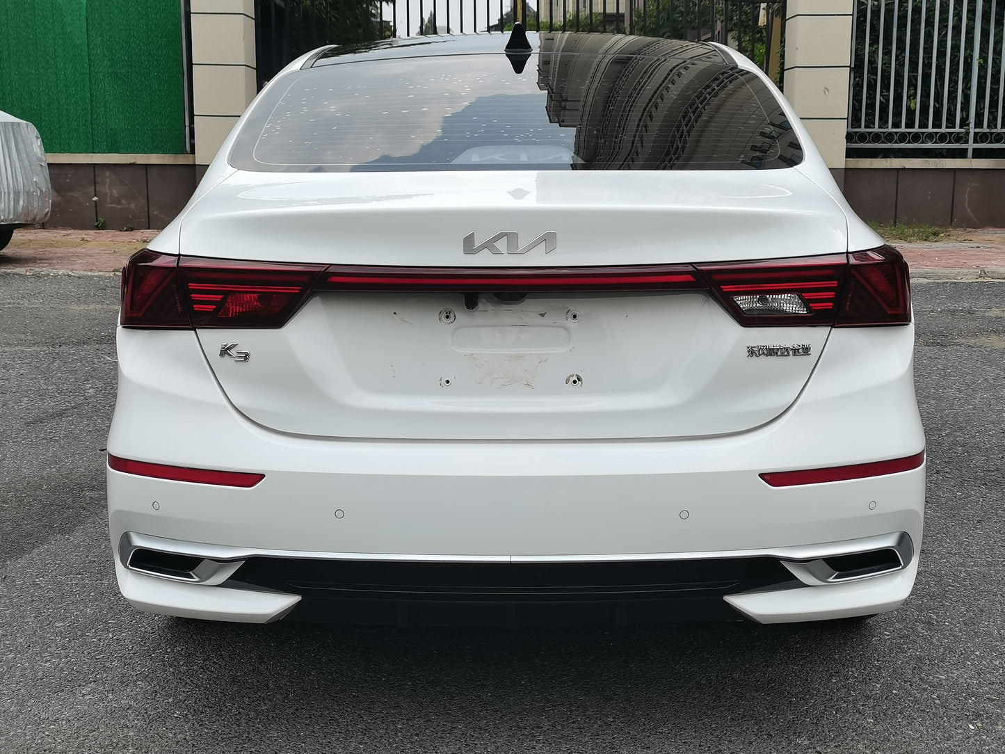 Задний вид Kia K3 2021