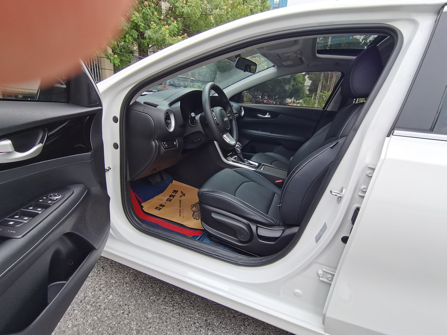 Интерьер Kia K3 2021