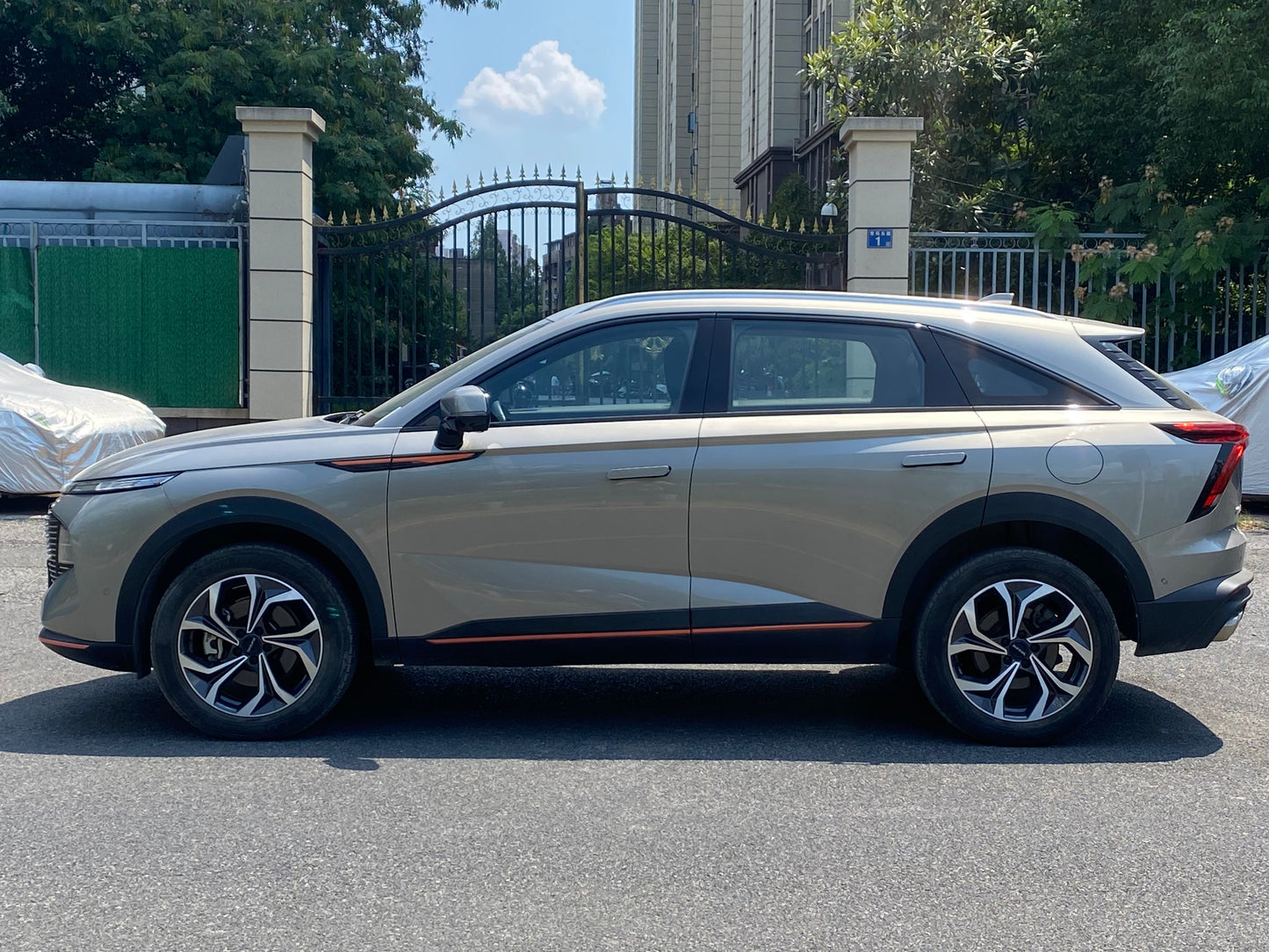 Боковой вид Haval Shenshou 2022