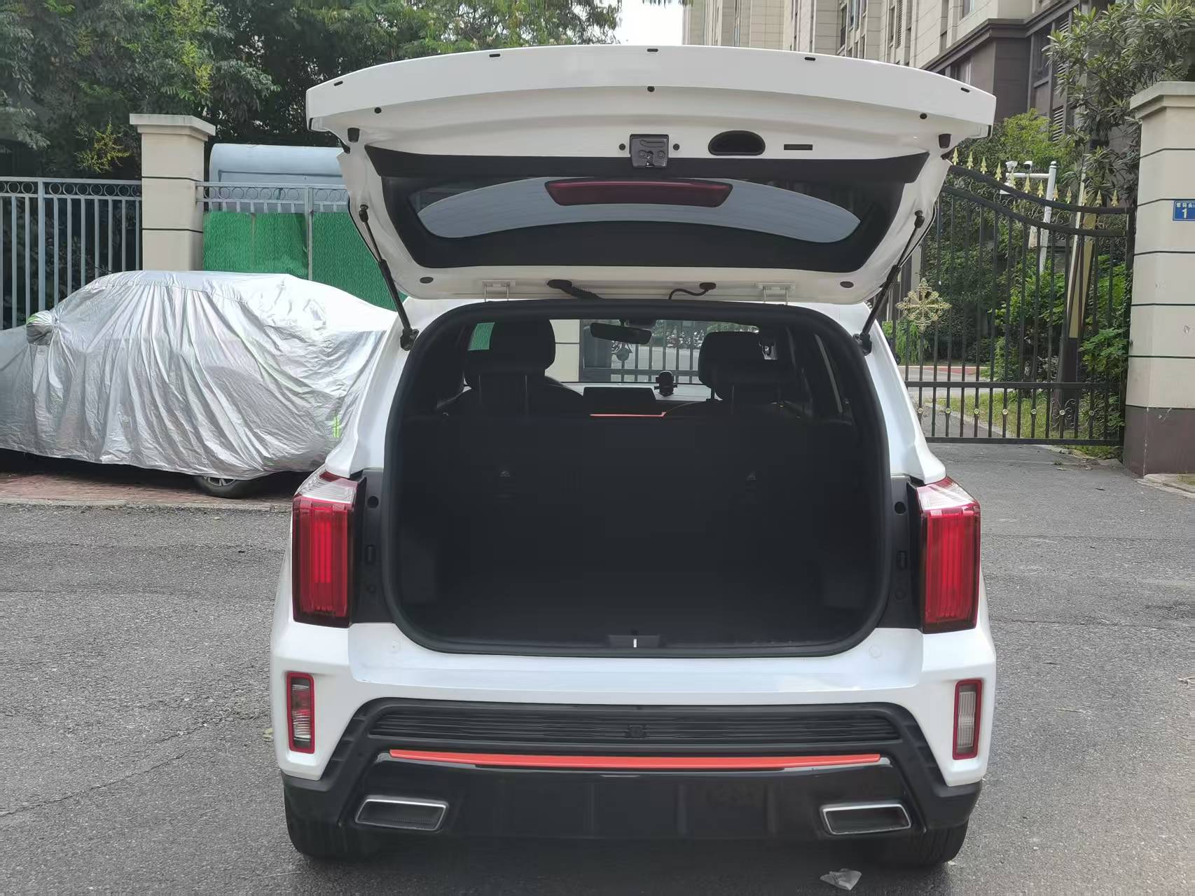 Задний вид Kia Sportage 2021