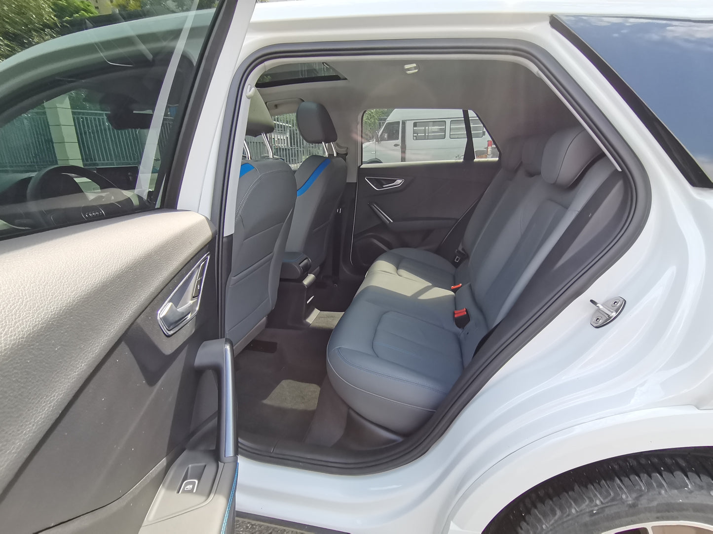 Q2L интерьер