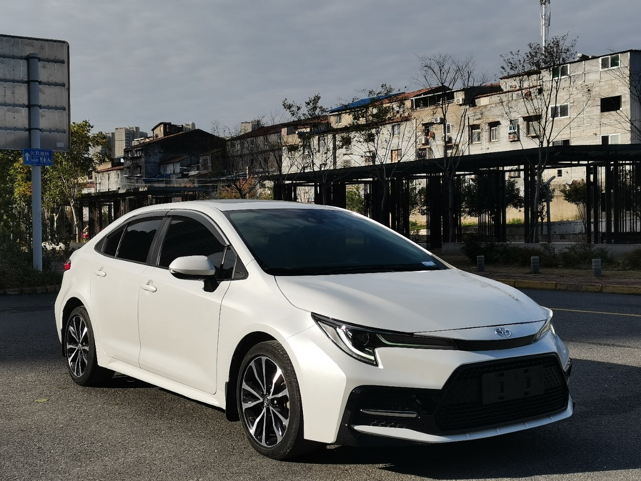 Toyota Corolla 2021, вид сбоку