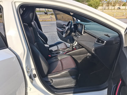 Toyota Corolla, салон и приборы