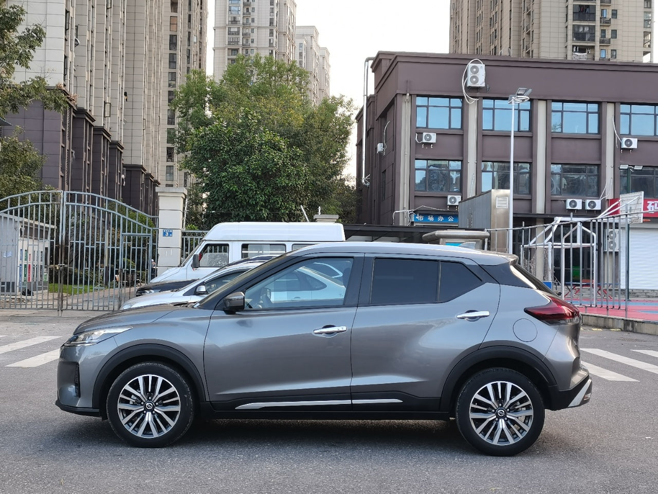 Nissan Kicks 2022, вид сбоку