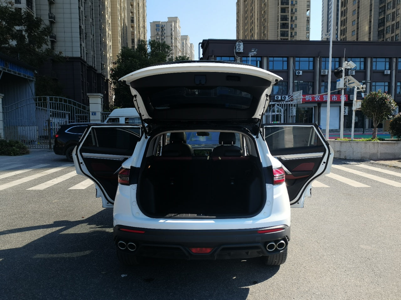 Coolray 2021 задний вид