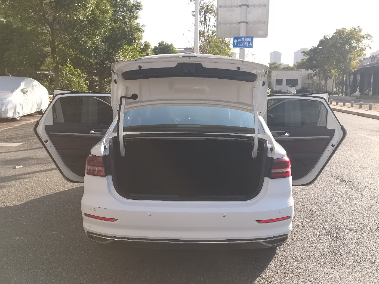 Lavida 2022 задний вид