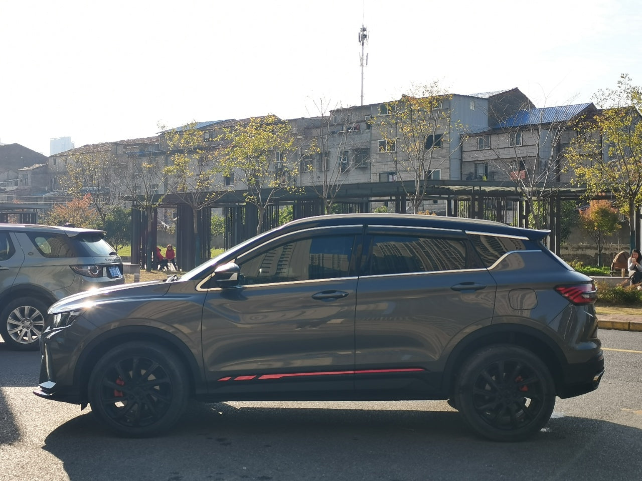 Geely Binyue 2021, вид сбоку