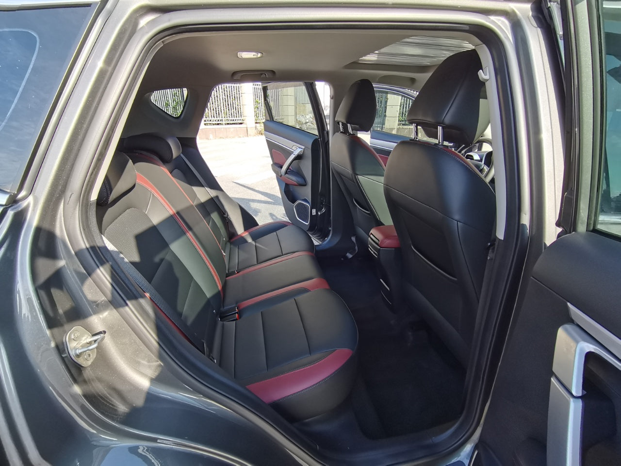 Geely Binyue, задний ряд сидений