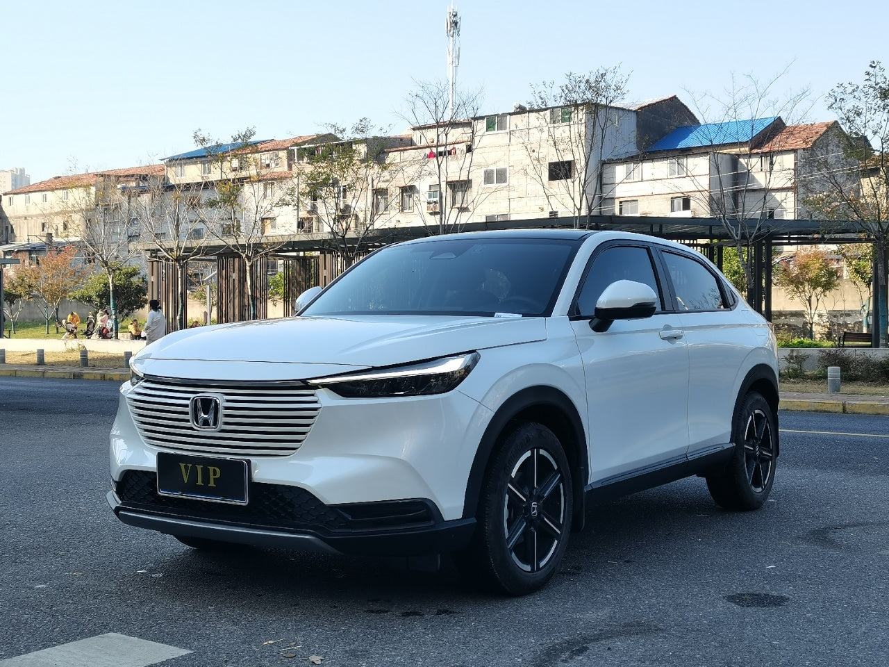 Honda Vezel 2023 вид сбоку