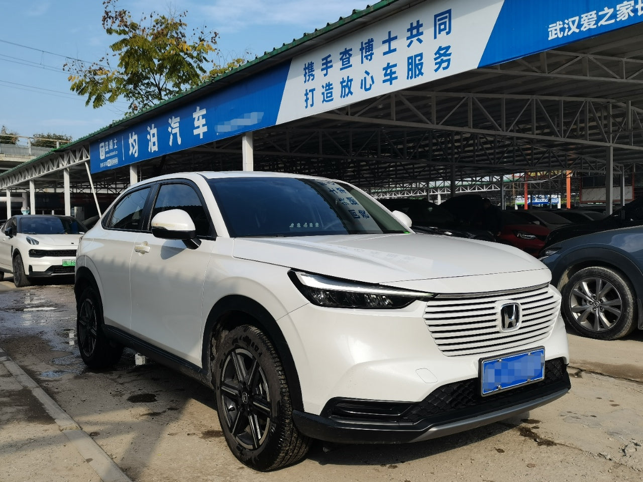 Honda Vezel 2023 вид сбоку