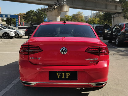 Volkswagen Lamando 2021 задний вид · фонари · багажник