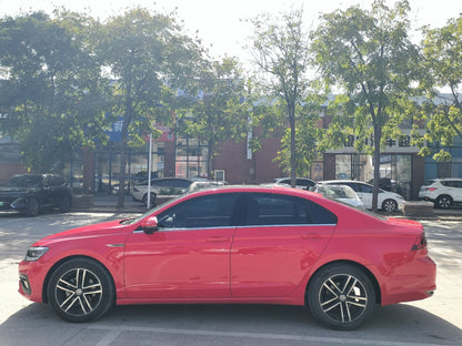 Volkswagen Lamando 2021 вид сбоку белого цвета