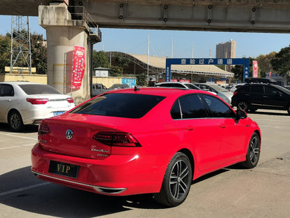 Volkswagen Lamando 2021 задний вид · фонари · багажник