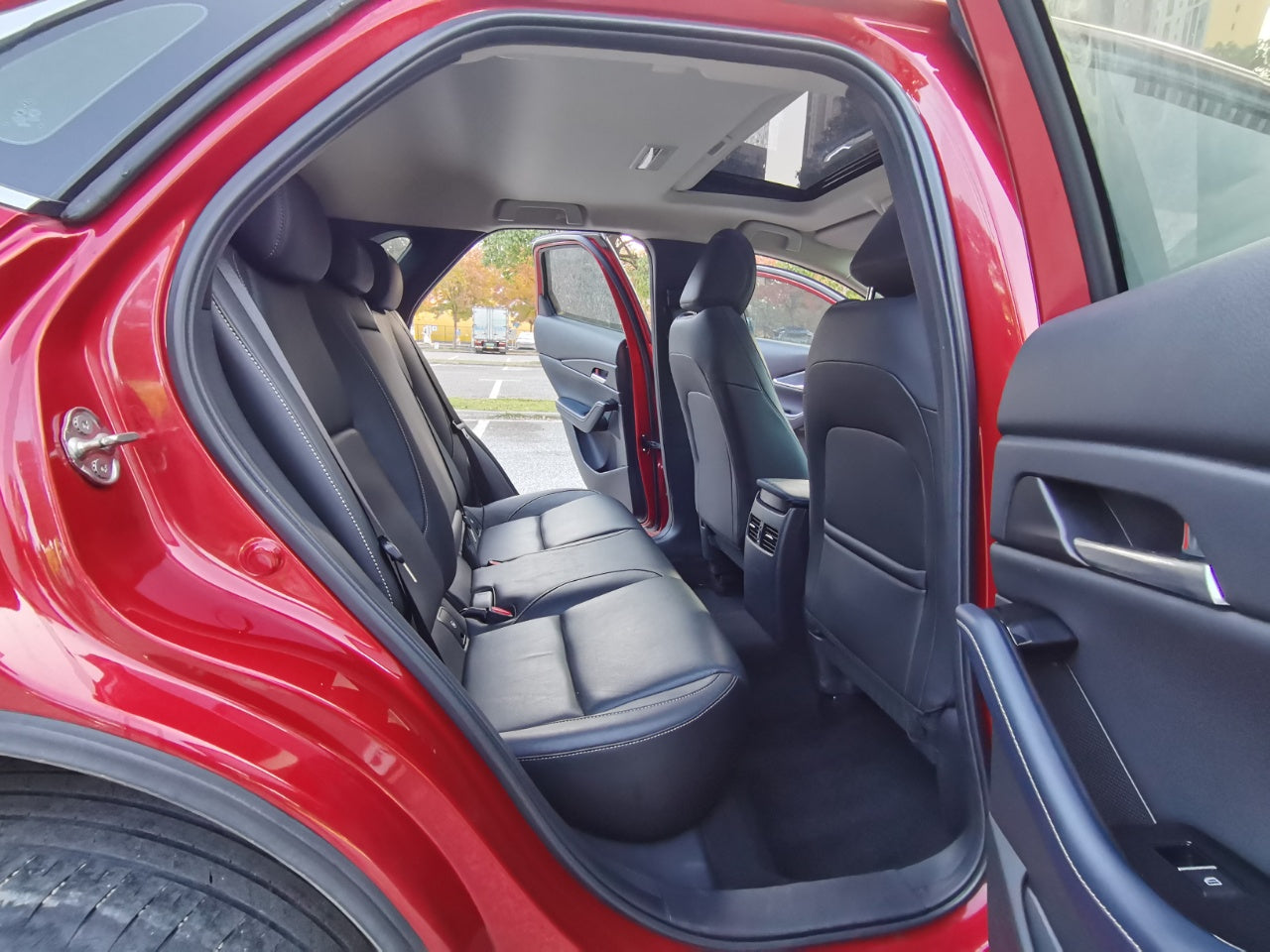 Интерьер Mazda CX-30 2021