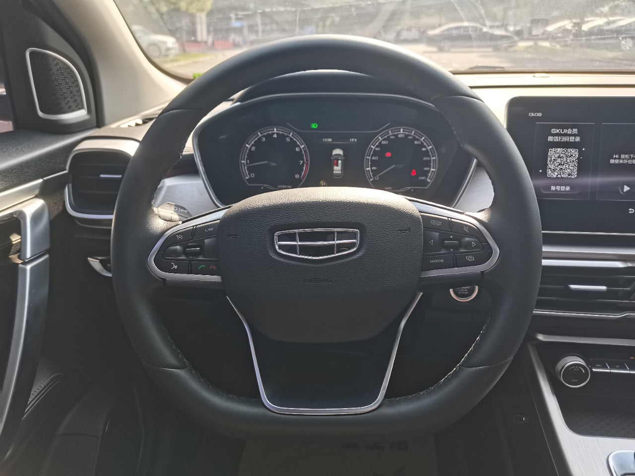 Панель приборов Geely Coolray 2021