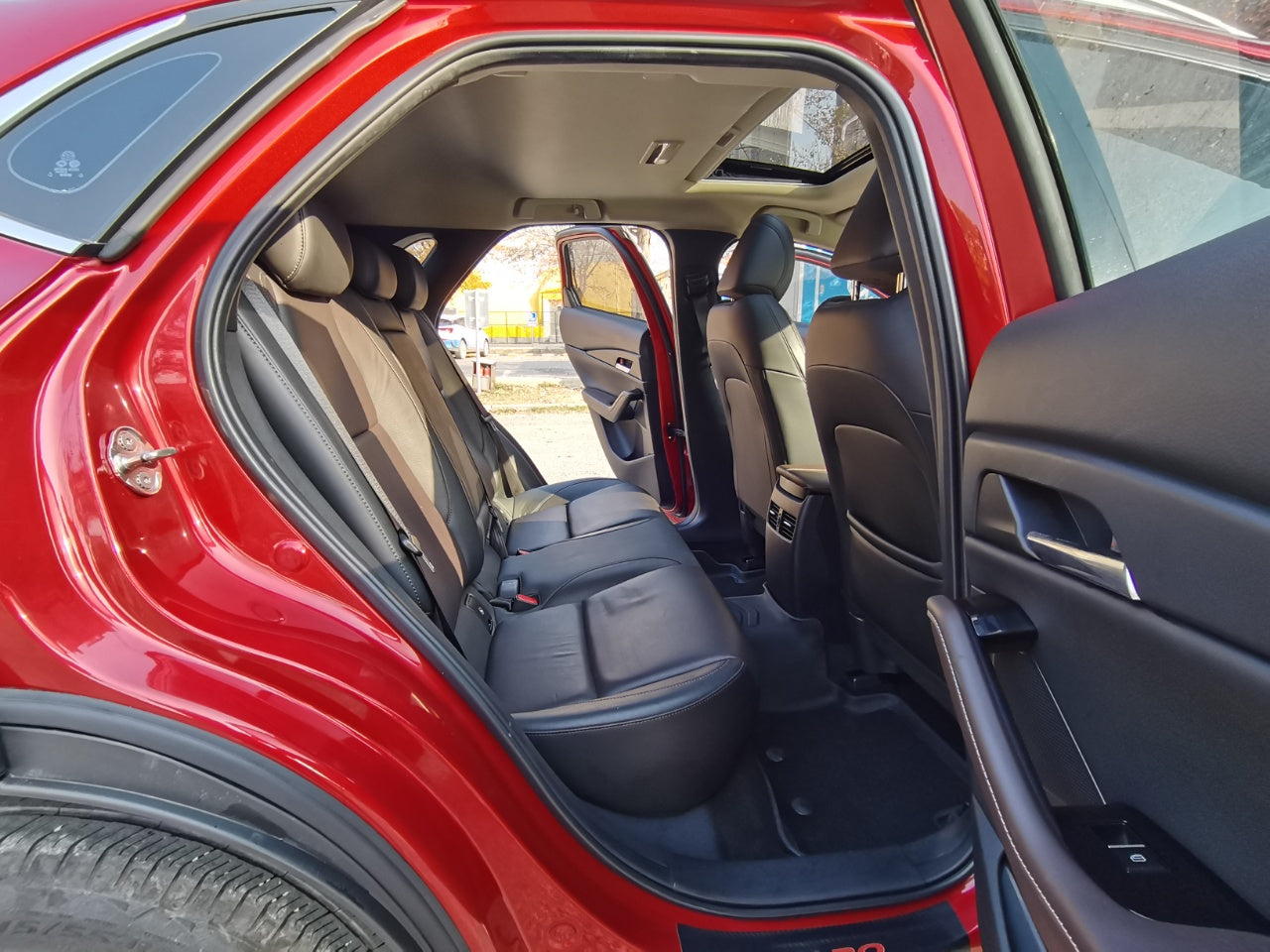 Mazda CX-30 2020 интерьер