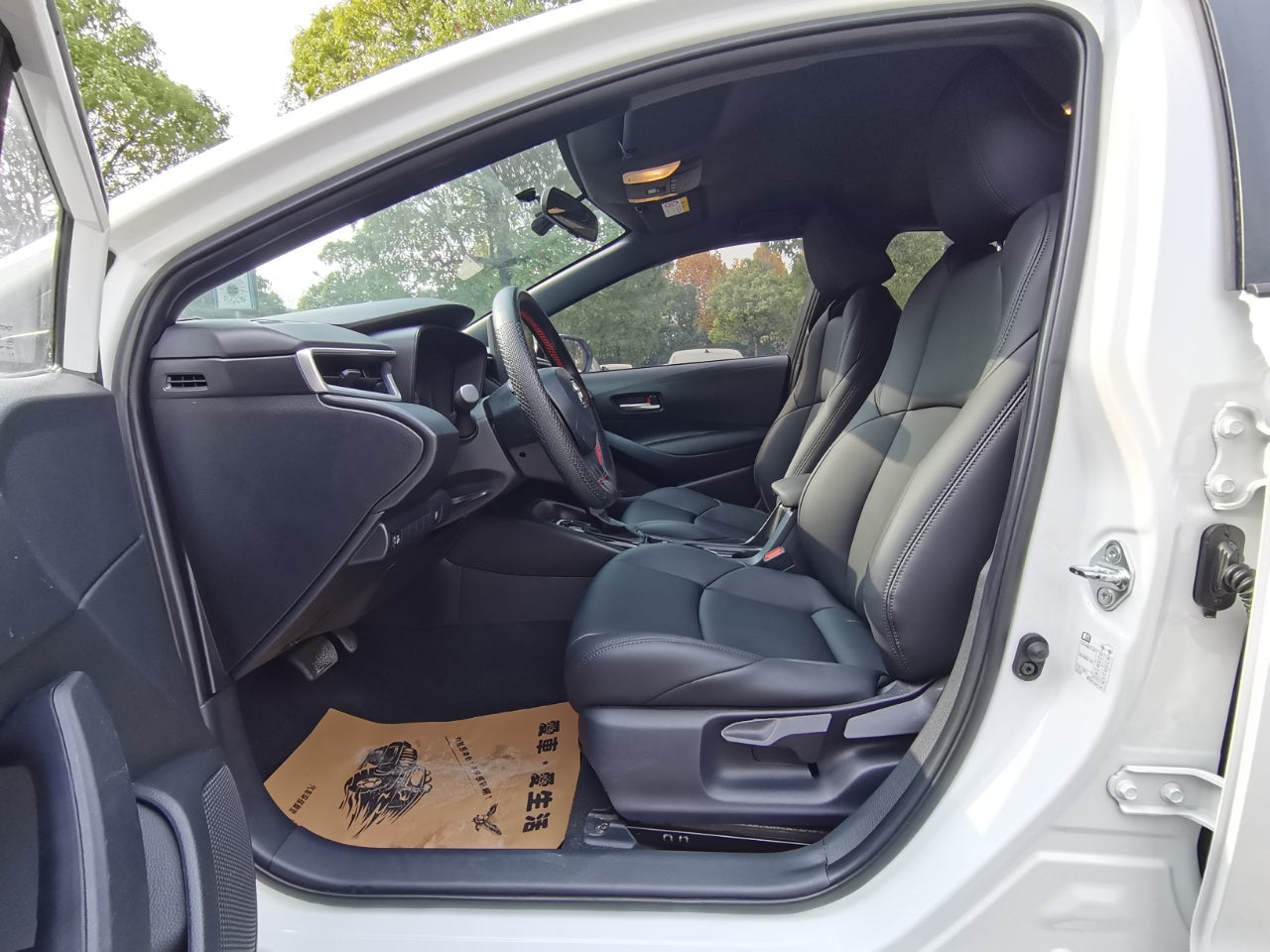 Corolla 2021 интерьер