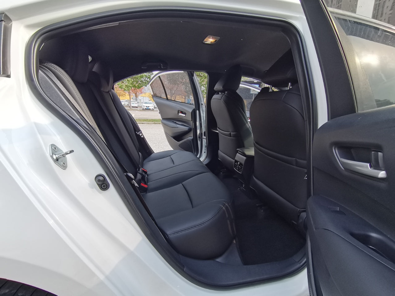 Corolla 2021 интерьер