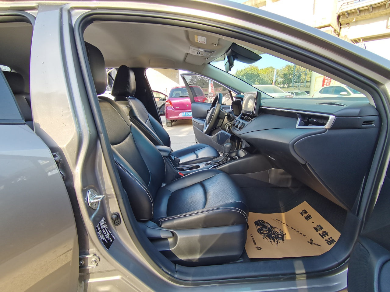 Corolla 2022 интерьер