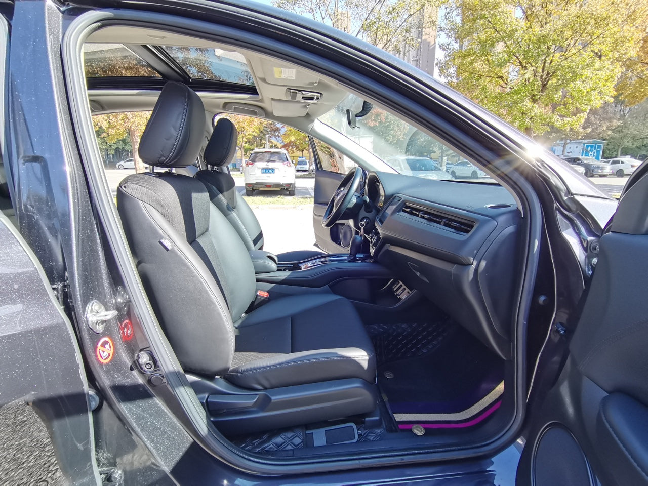 Honda Vezel 2022 интерьер