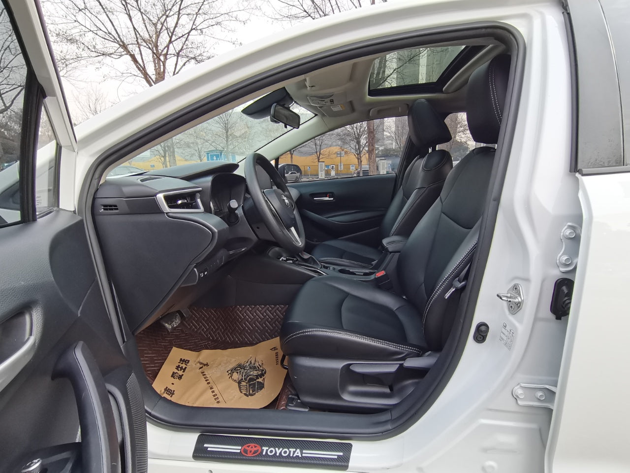 Toyota Corolla 1.2T S-CVT Elite PLUS Edition 2021 года выпуска