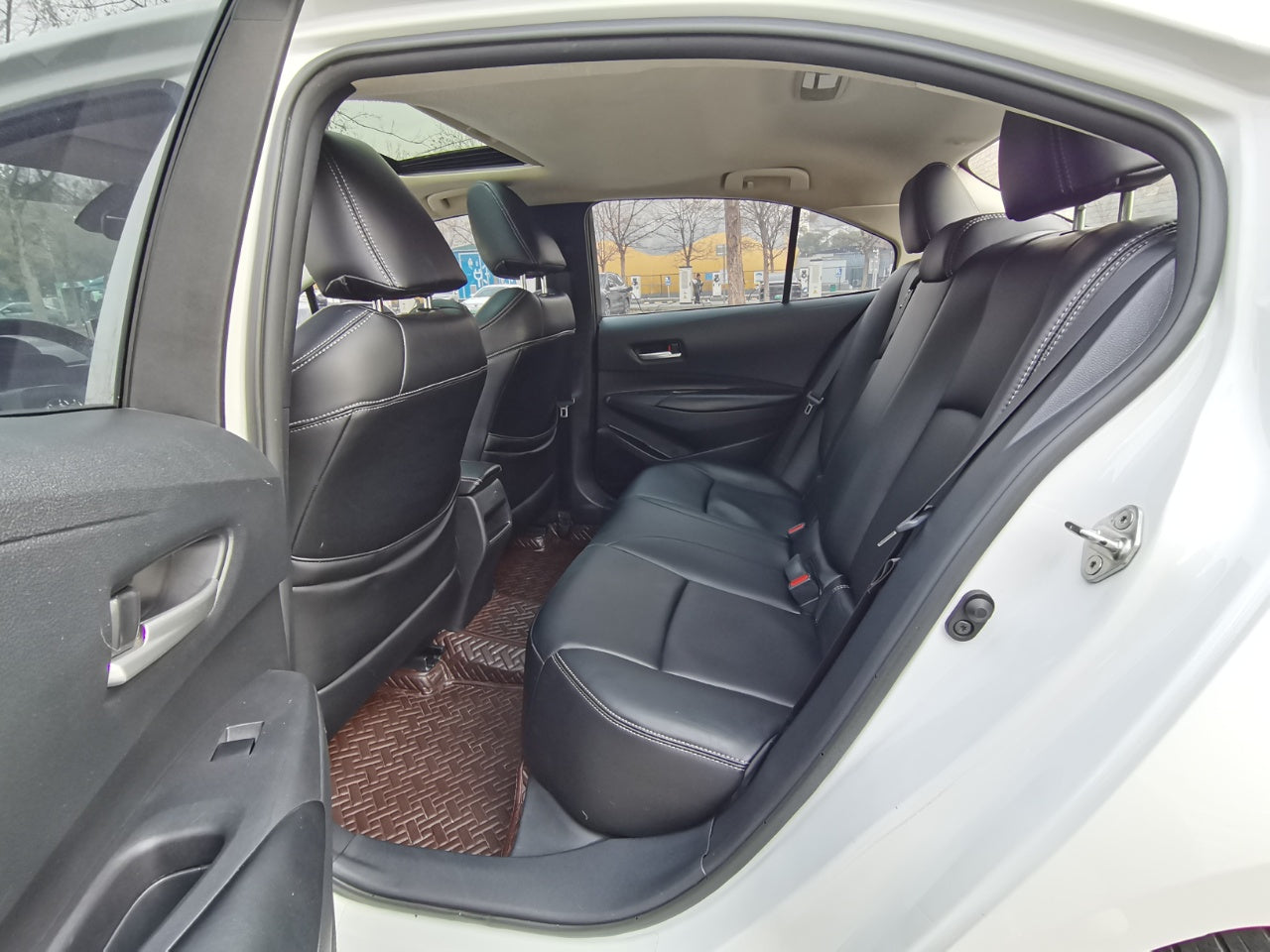 Toyota Corolla 1.2T S-CVT Elite PLUS Edition 2021 года выпуска